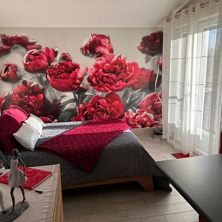 Pivoine Chambre D Hotes Fralignes Exterior photo